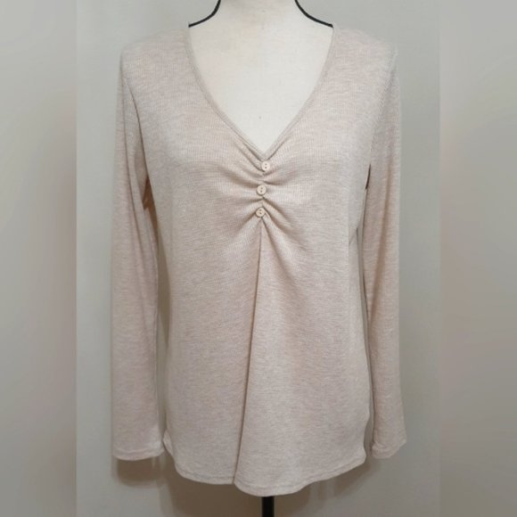 143 Story by Line Up Waffle Knit Long Sleeve V-Neck Top - Picture 3 of 6